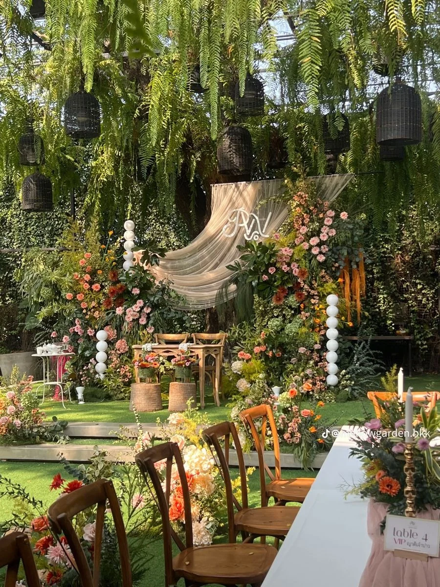 Garden celebration detail